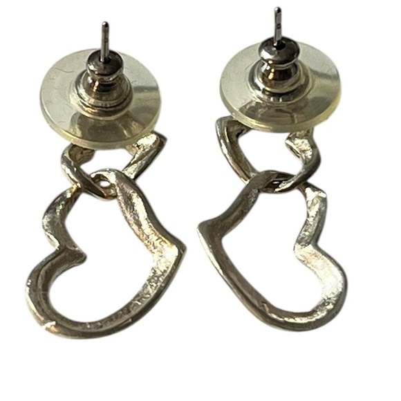 Elegant Silver Heart Earrings - Picture 11 of 11